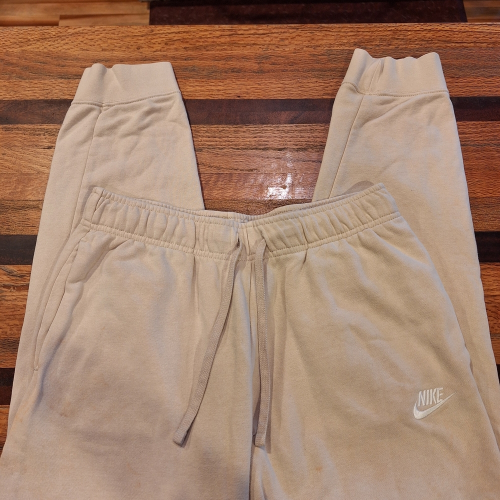 Nike Beige Joggers